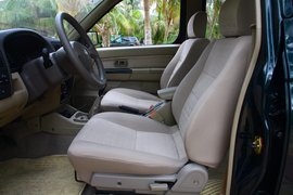 2011款郑州日产锐祺ZD30柴油皮卡海口试驾