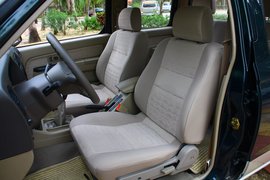 2011款郑州日产锐祺ZD30柴油皮卡海口试驾