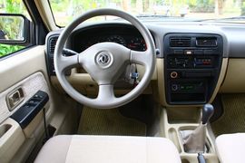 2011款郑州日产锐祺ZD30柴油皮卡海口试驾