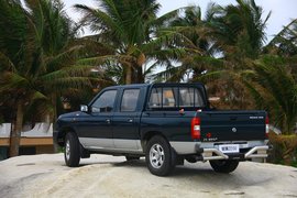2011款郑州日产锐祺ZD30柴油皮卡海口试驾