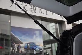2011款奔驰唯雅诺3.5L时尚型125周年纪版