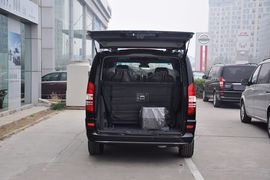 2011款奔驰唯雅诺3.5L时尚型125周年纪版