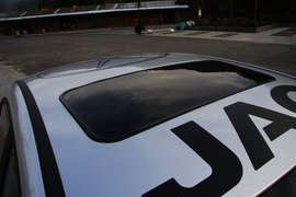 2011款和悦自动豪华公务型试驾