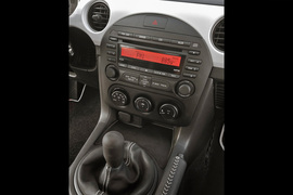 2011款马自达MX-5