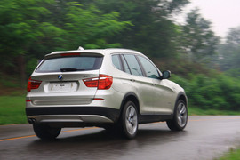 2011款宝马X3对比评测