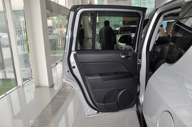 2011款Jeep吉普指南者