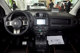 2011款Jeep吉普指南者