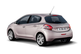 2013款标致208