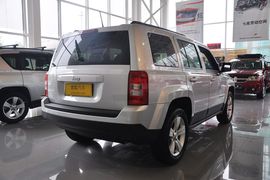 2011款Jeep吉普自由客