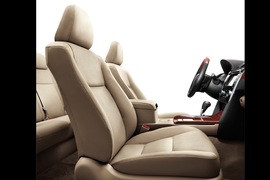 2012款广汽丰田第七代凯美瑞