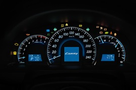 2012款广汽丰田第七代凯美瑞