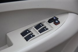 试驾全球鹰GC718自动