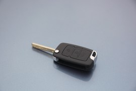 试驾全球鹰GC718自动