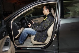 第七代凯美瑞运动版与混动版