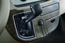 2017款上汽大通V80商旅版