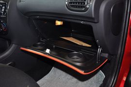 2012款东风雪铁龙C2