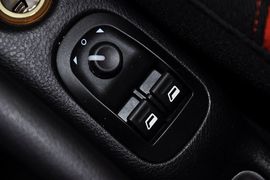 2012款东风雪铁龙C2