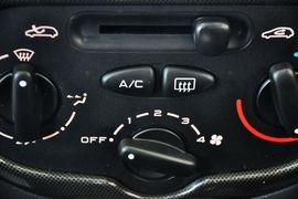 2012款东风雪铁龙C2