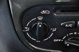 2012款东风雪铁龙C2