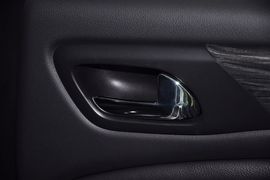 2011款雪铁龙C5东方之旅纪念版