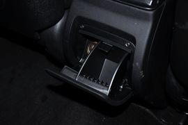 2011款雪铁龙C5东方之旅纪念版