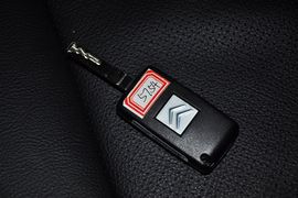 2011款雪铁龙C5东方之旅纪念版