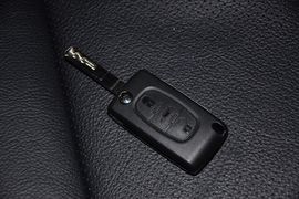 2011款雪铁龙C5东方之旅纪念版