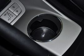 2011款雪铁龙C5东方之旅纪念版