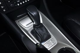 2011款雪铁龙C5东方之旅纪念版