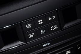 2011款雪铁龙C5东方之旅纪念版