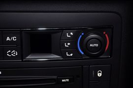 2011款雪铁龙C5东方之旅纪念版