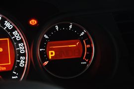 2011款雪铁龙C5东方之旅纪念版