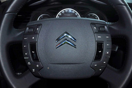 2011款雪铁龙C5东方之旅纪念版