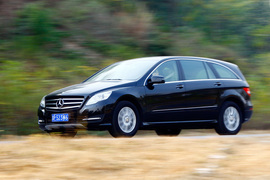 2011款奔驰R350L