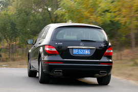 2011款奔驰R350L