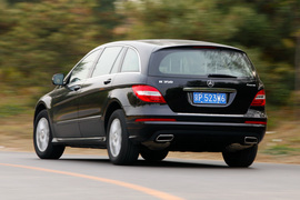 2011款奔驰R350L