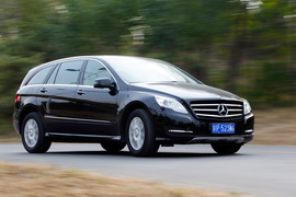 2011款奔驰R350L