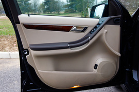 2011款奔驰R350L