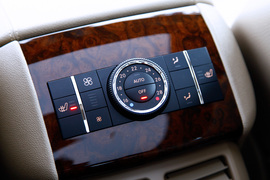 2011款奔驰R350L