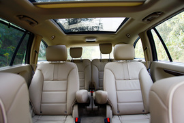 2011款奔驰R350L