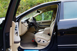 2011款奔驰R350L