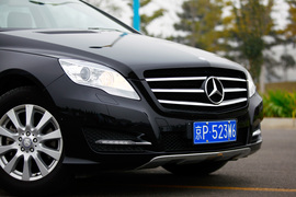 2011款奔驰R350L