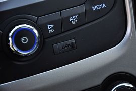 2012款帝豪EC718手动豪华型