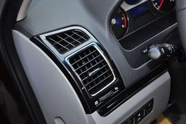 2012款帝豪EC718手动豪华型