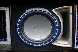 丰田皇冠音响改装