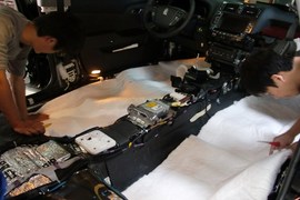 丰田皇冠音响改装