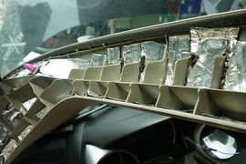 本田飞度简改马来西亚AUXDIO（魔音）