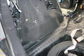 本田飞度简改马来西亚AUXDIO（魔音）