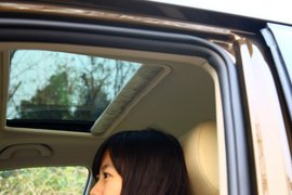 2012款华晨中华V5