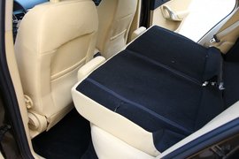 2012款华晨中华V5